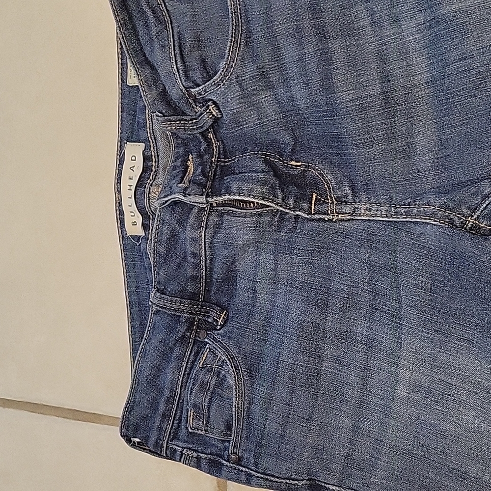 Jeans - Picture 2 of 3